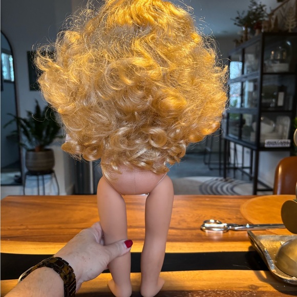 Our Generation 18” Doll w/Blonde Hair & Green Eyes - Picture 11 of 12